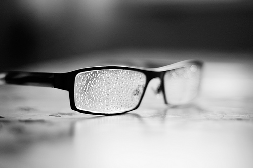 do-glasses-make-you-look-smarter-?